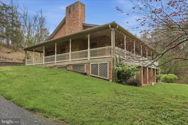 $799,900 | 13834 Hollow Road, Hancock, MD 21750