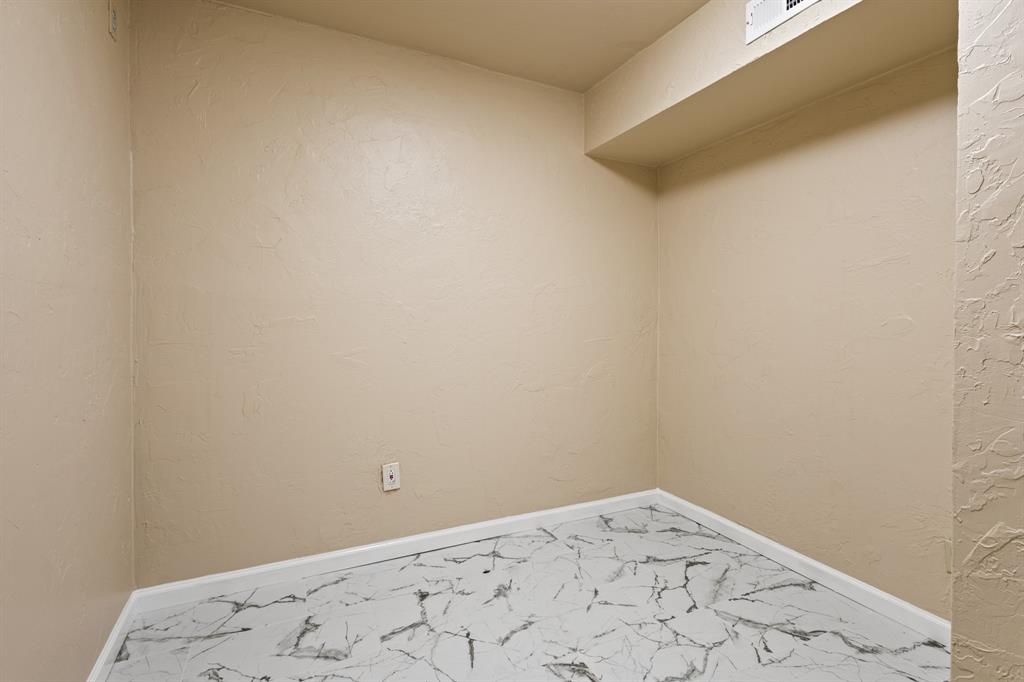 5634 Boca Raton Boulevard, Unit 209 Fort Worth, TX 76112 - Photo 18 of 24 a view of small space with wooden floor