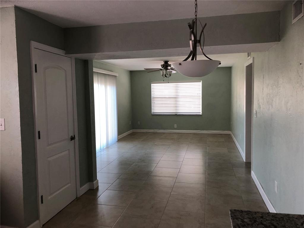 37 144th Avenue, Unit 4 St. Petersburg, FL 33708 - Photo 6 of 13