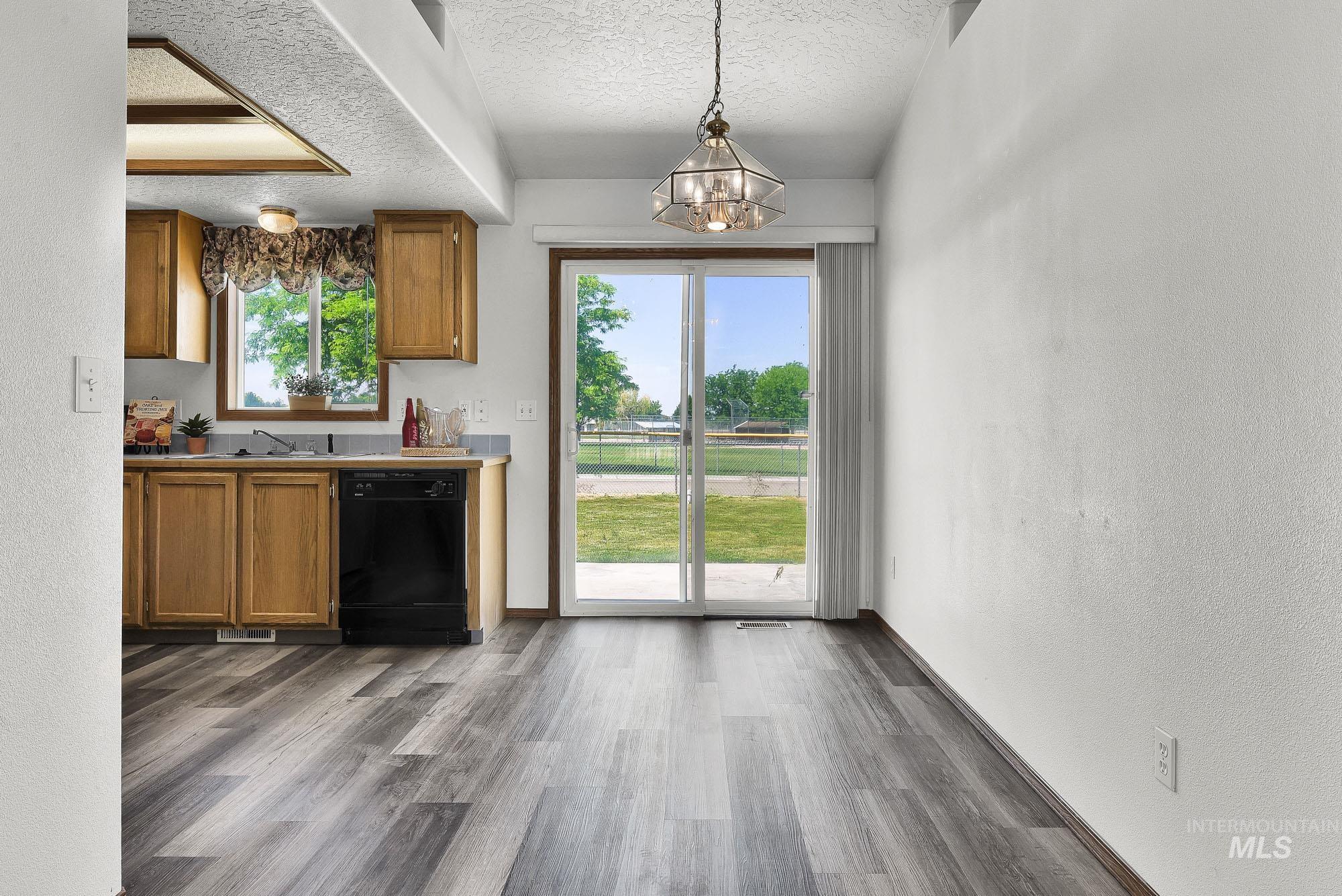 719 Trailside Drive Caldwell, ID 83607 - Photo 7 of 29