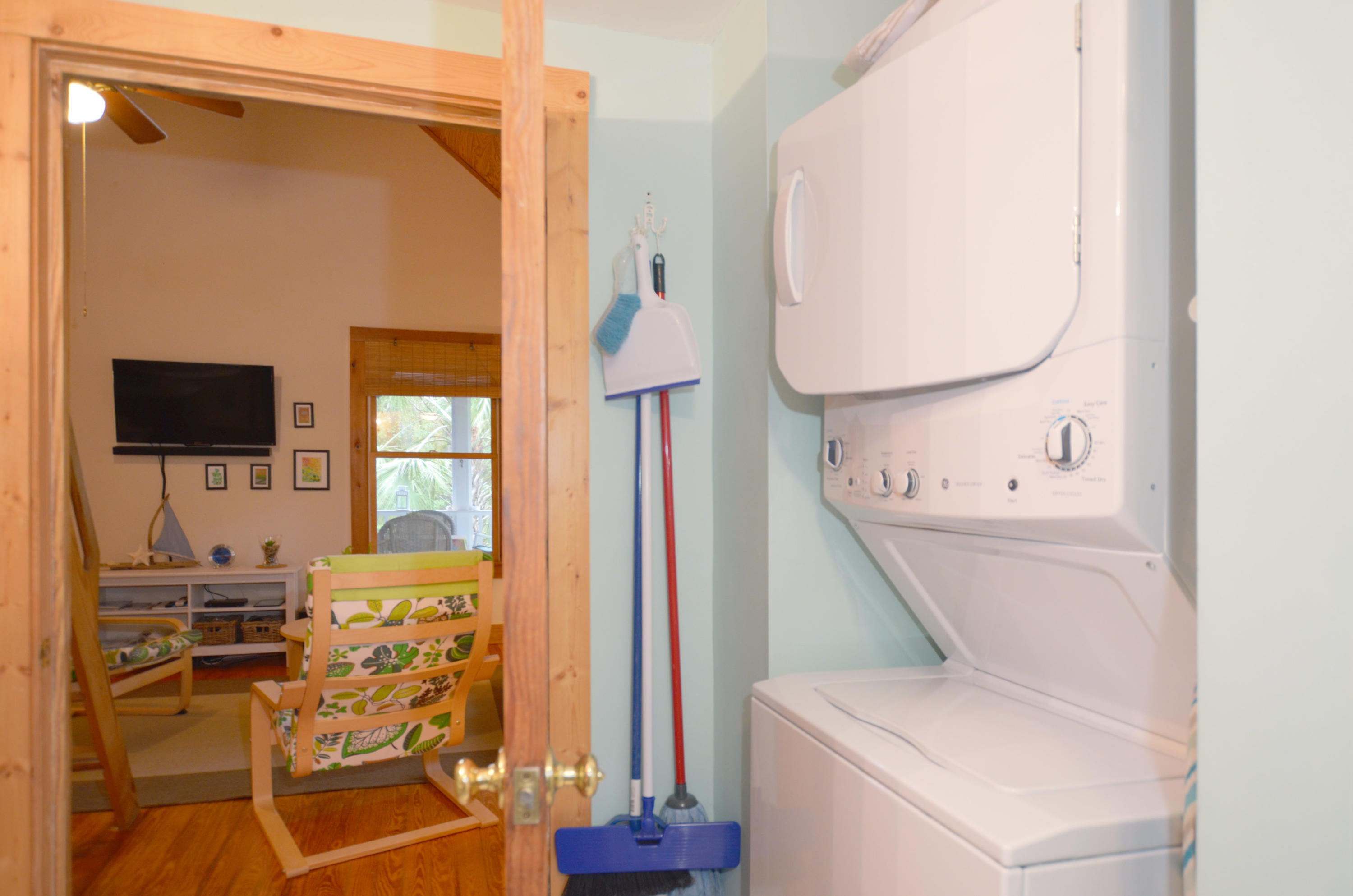 10049 South Carolina Road McClellanville, SC 29458 - Photo 16 of 21 14-Laundry