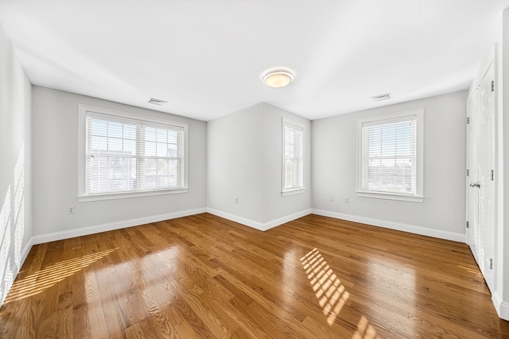 385 Hillside Avenue Needham, MA 02494 - Photo 24 of 37