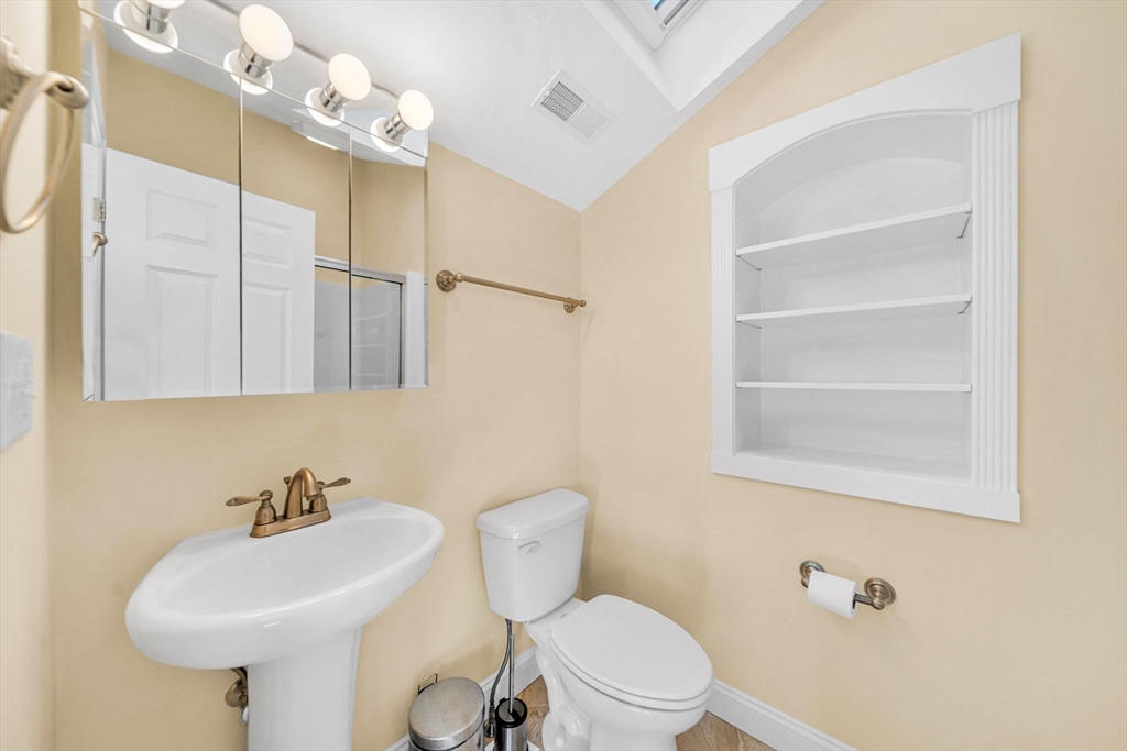 385 Hillside Avenue Needham, MA 02494 - Photo 29 of 37