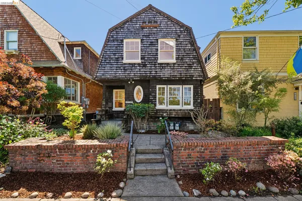 $699,000 | 1716 Hearst Avenue, Berkeley, CA 94703