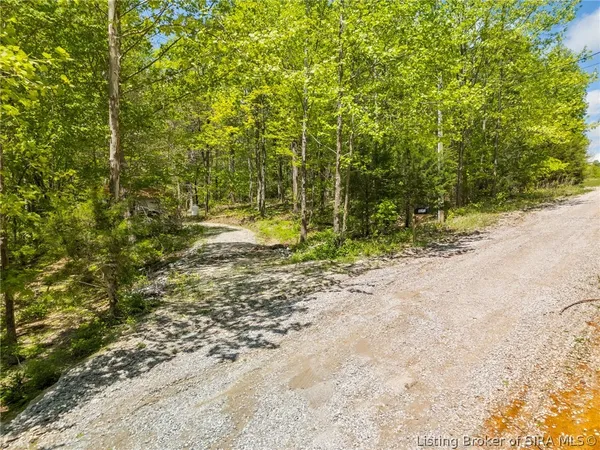 $200,000 | 4693 South Calloway Drive, Hardinsburg, IN 47125