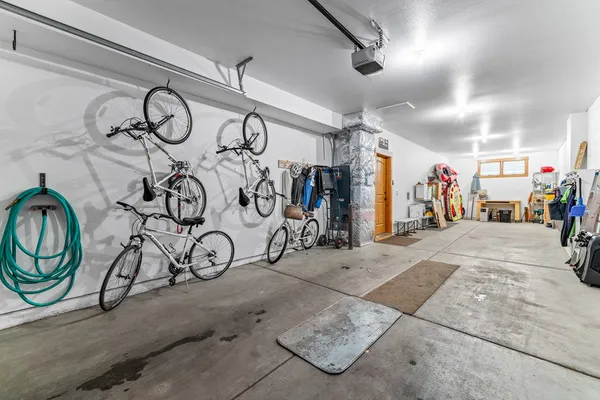 $1,250,000 | 1305 Greystone Drive, Unit 2, McCall, ID 83638