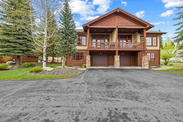 $1,250,000 | 1305 Greystone Drive, Unit 2, McCall, ID 83638
