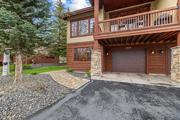 $1,250,000 | 1305 Greystone Drive, Unit 2, McCall, ID 83638
