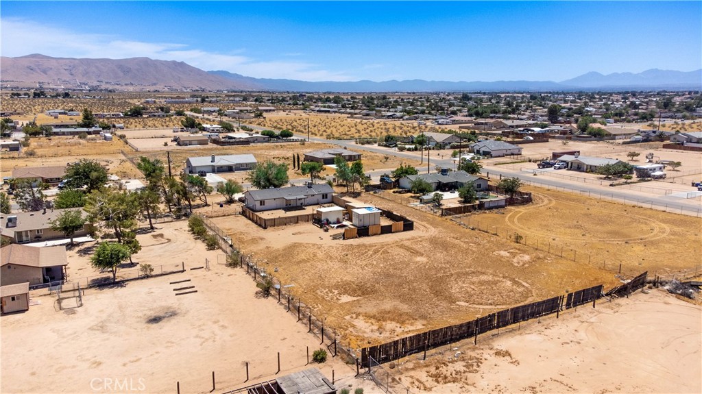 22634 Little Beaver Road Apple Valley, CA 92308 - Photo 9 of 11