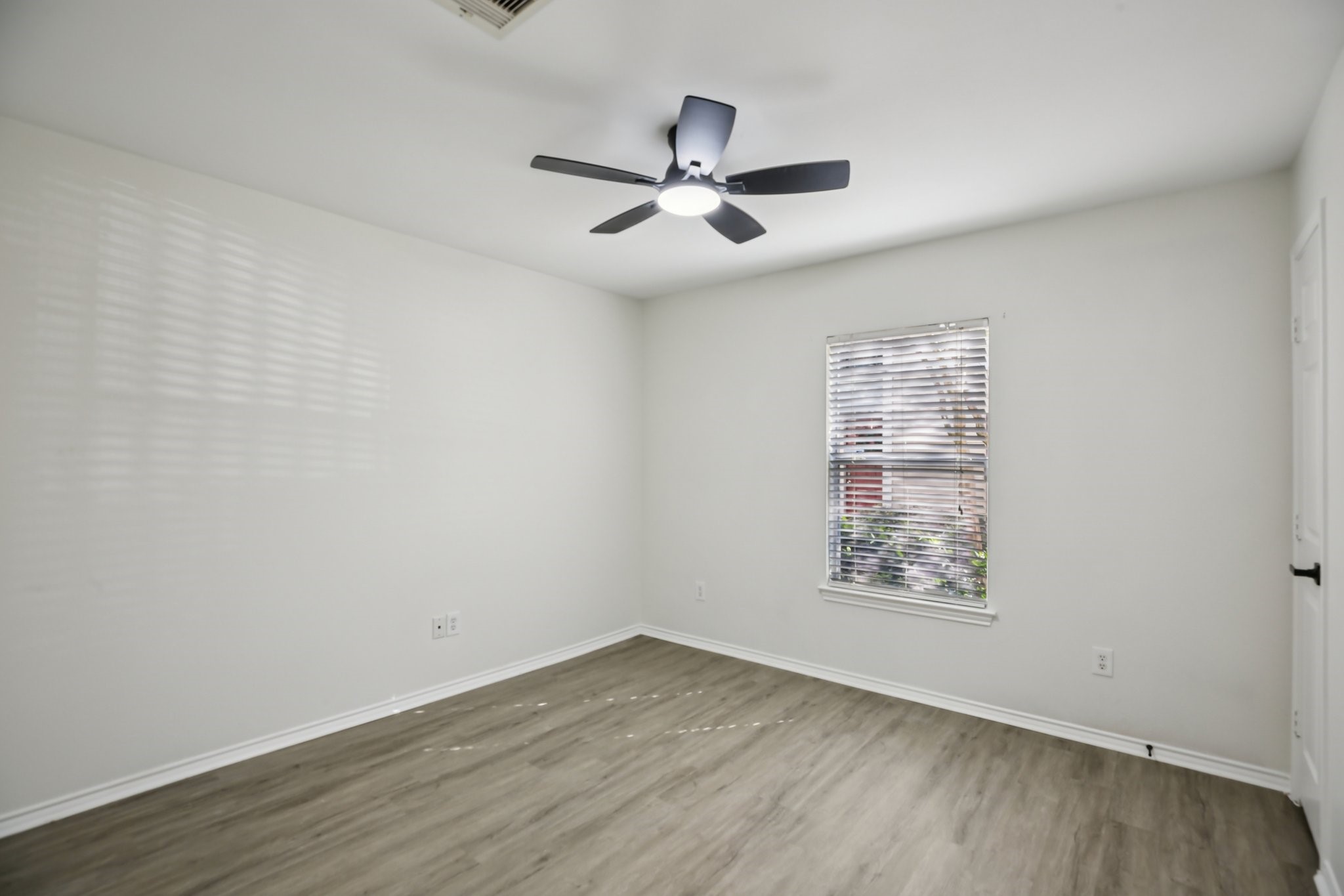 1705 Stuart Street Houston, TX 77004 - Photo 25 of 29