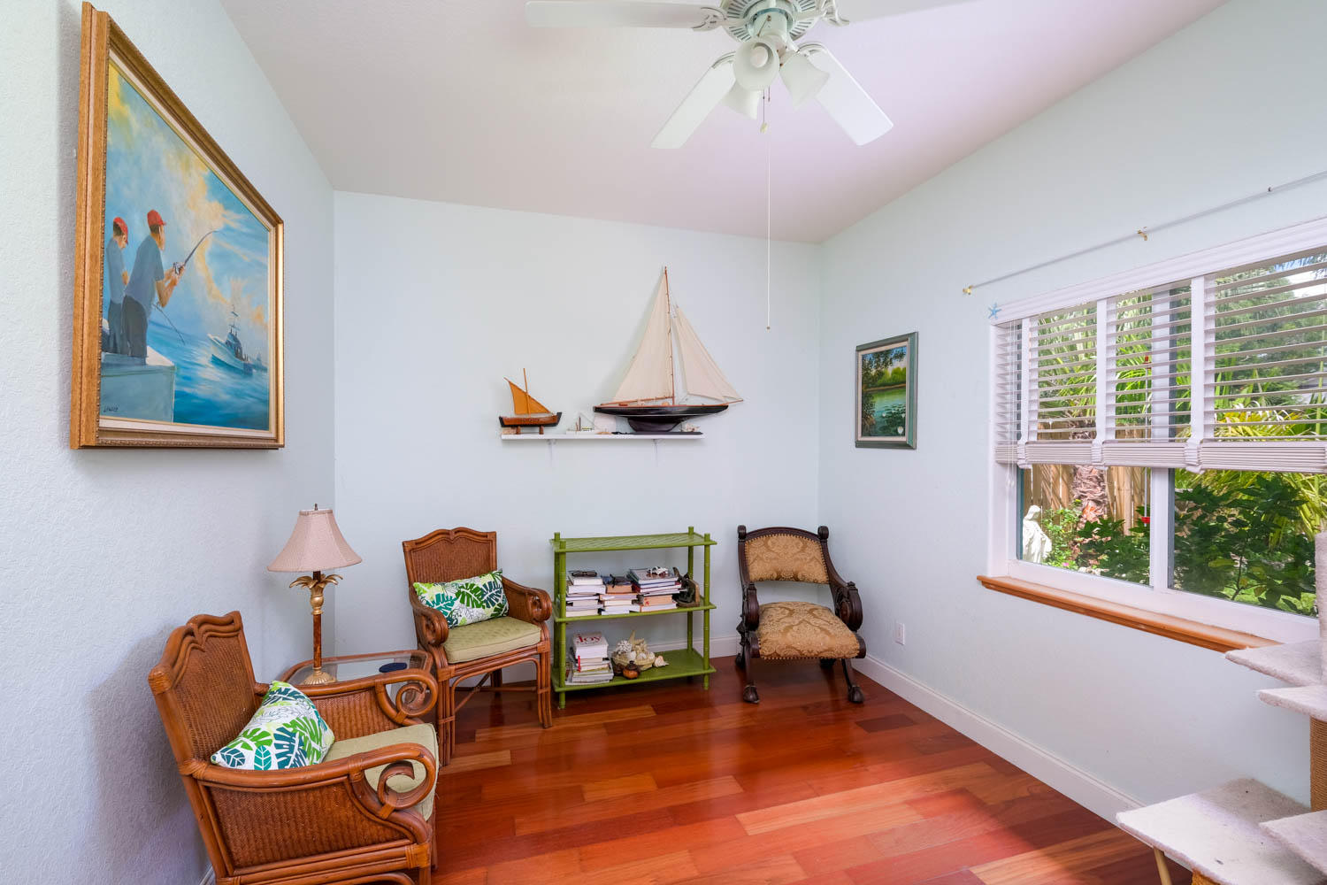124 1st Road Key Largo, FL 33037 - Photo 17 of 25 Guest Bedroom #3