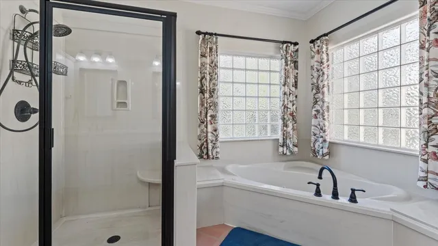 $559,900 | 616 East Shore Drive, Kemah, TX 77565