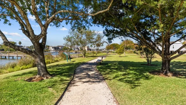 $559,900 | 616 East Shore Drive, Kemah, TX 77565