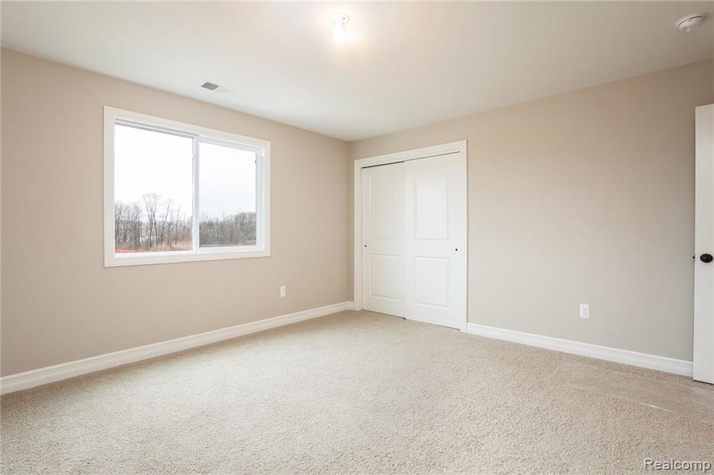 1154 Pembroke Drive Rochester Hills, MI 48307 - Photo 35 of 49