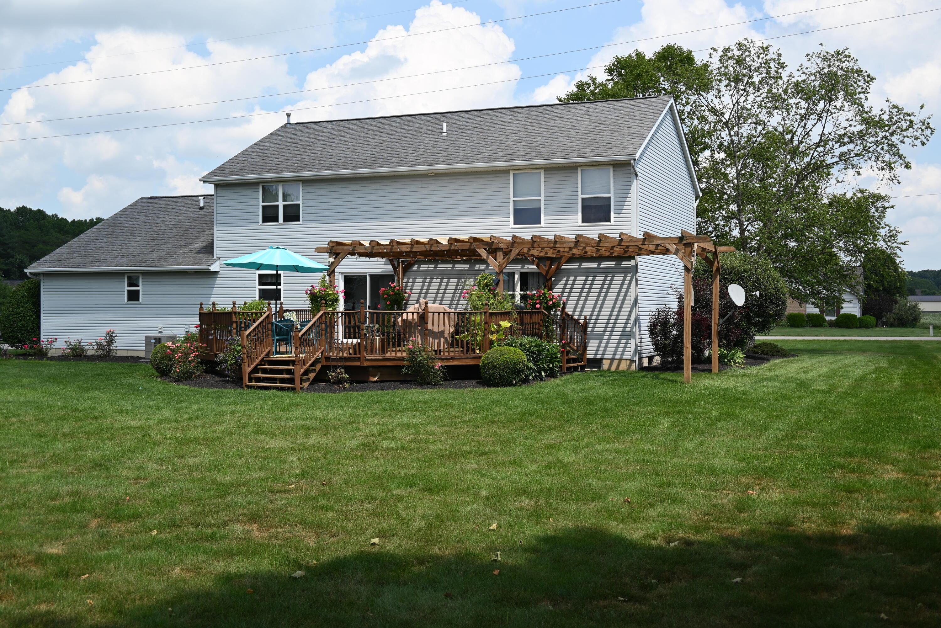 3305 Gooding Road Marion, OH 43302 - Photo 51 of 85 Full view of south side of back yard