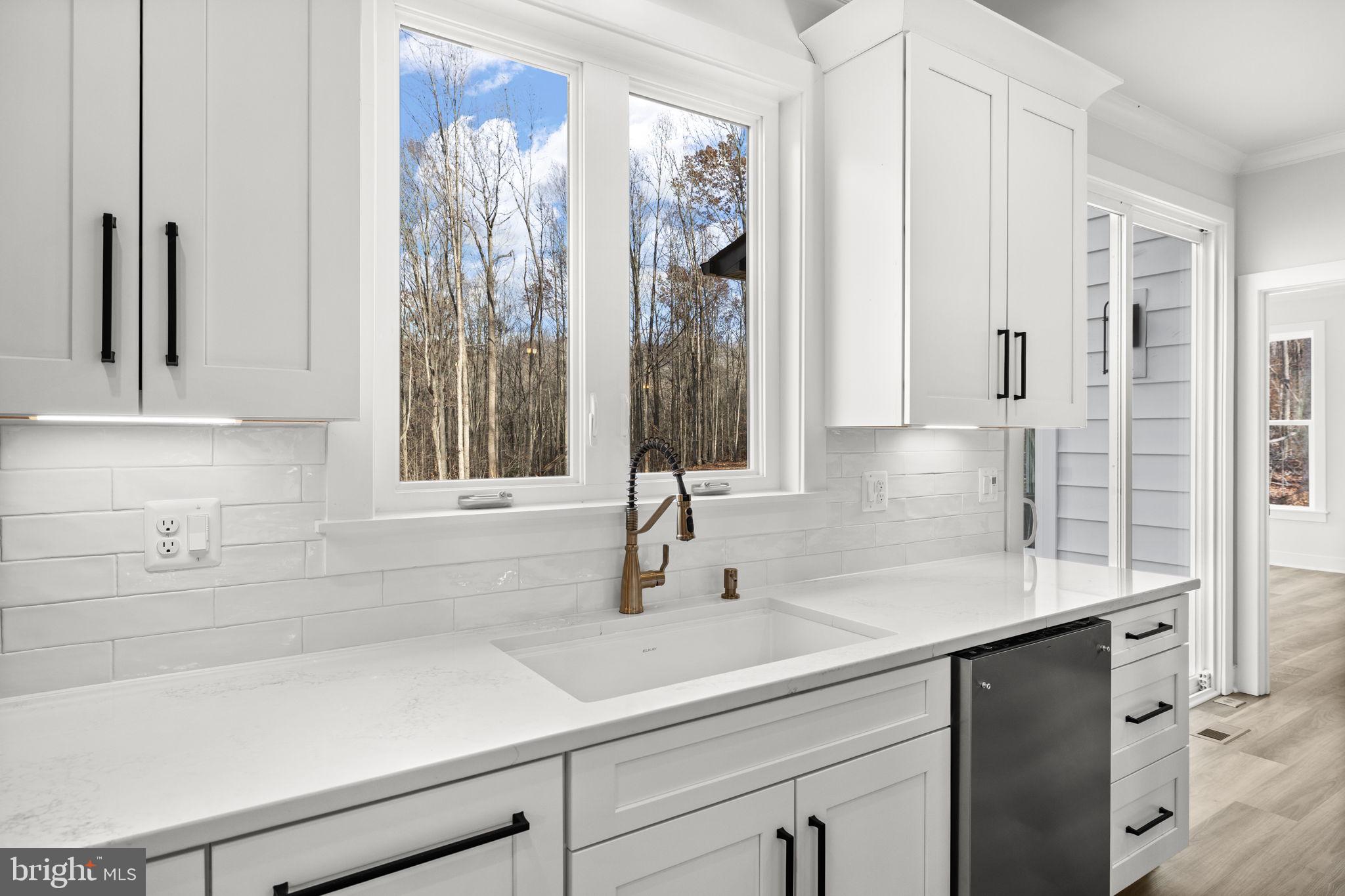 20373 Beaver Crk Court Lignum, VA 22726 - Photo 13 of 61 a bathroom with a sink and a mirror