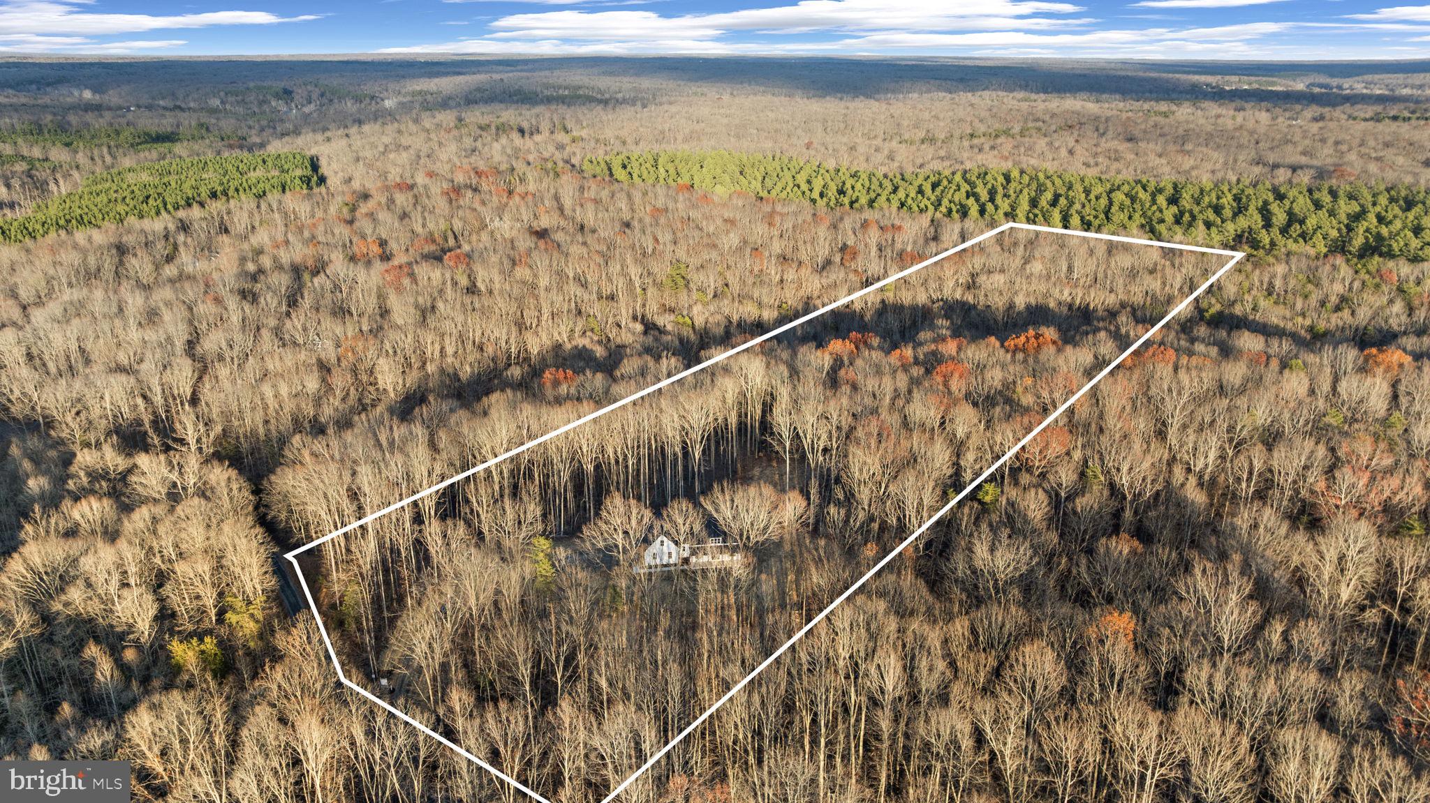 20373 Beaver Crk Court Lignum, VA 22726 - Photo 42 of 61 a view of a balcony