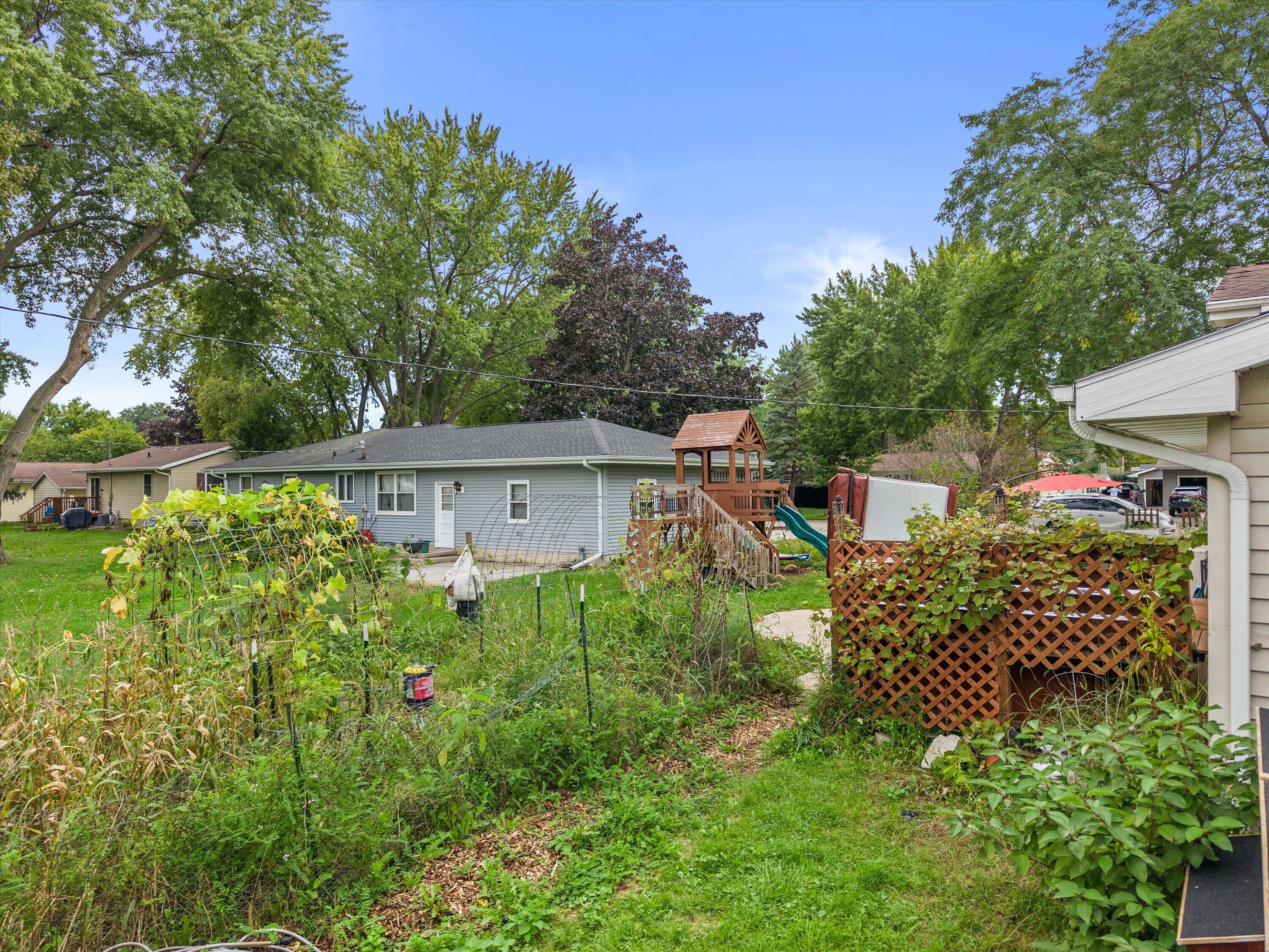 717 Roby Road Stoughton, WI 53589 - Photo 31 of 35 Yard