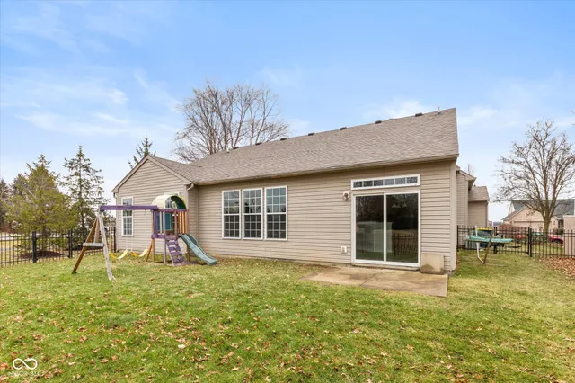 $359,900 | 6024 Bayfront Shores, McCordsville, IN 46055