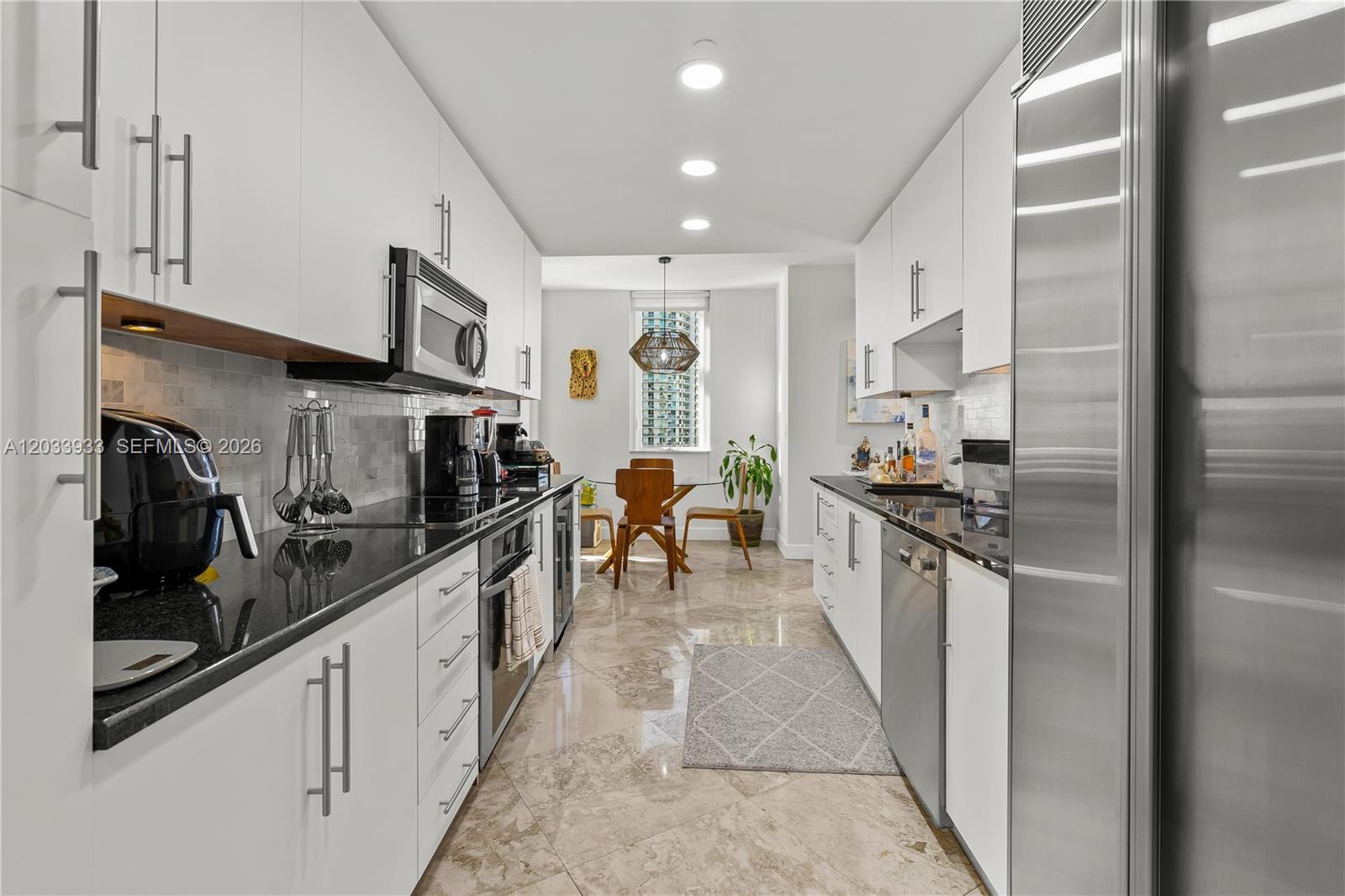 901 Brickell Key Boulevard, Unit 2206 Miami, FL 33131 - Photo 8 of 28