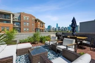 $4,800 | 1008 North Larrabee Street, Unit 3S, Chicago, IL 60610