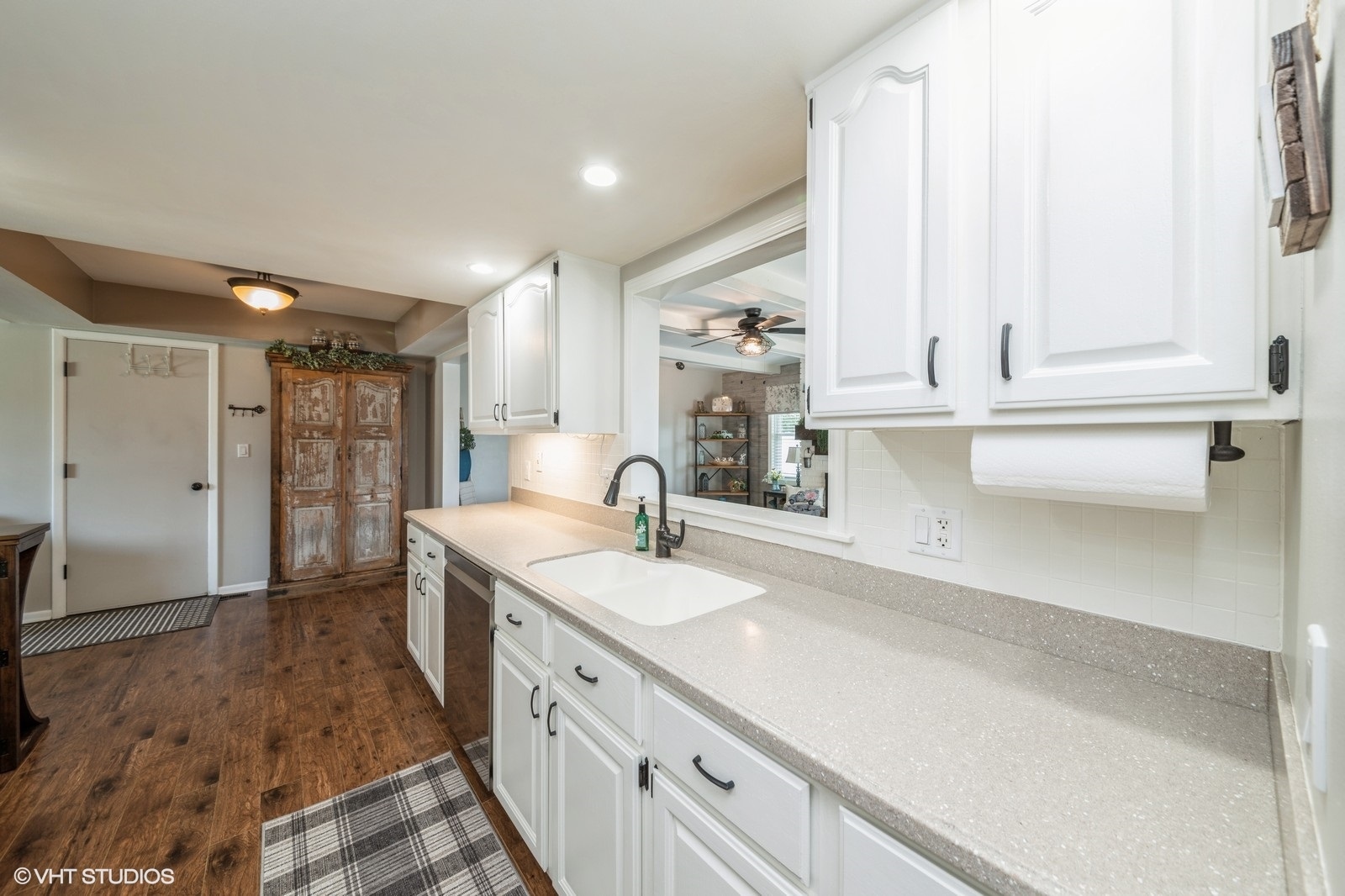339 Yarmouth Road Elk Grove Village, IL 60007 - Photo 12 of 40 a kitchen with a sink and cabinets