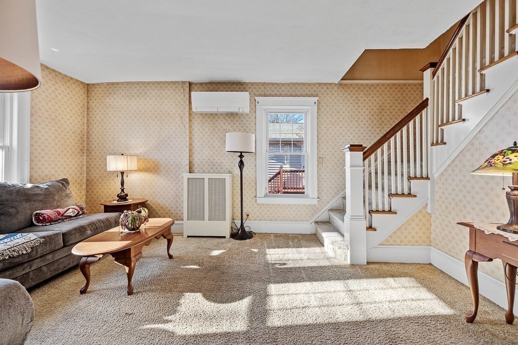 55 Standish Street Worcester, MA 01604 - Photo 5 of 30