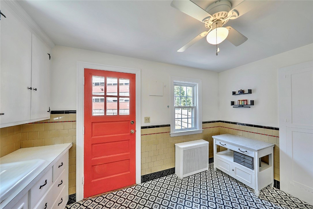 116 Mayfair Road Warwick, RI 02888 - Photo 18 of 42 Gallery Image 18