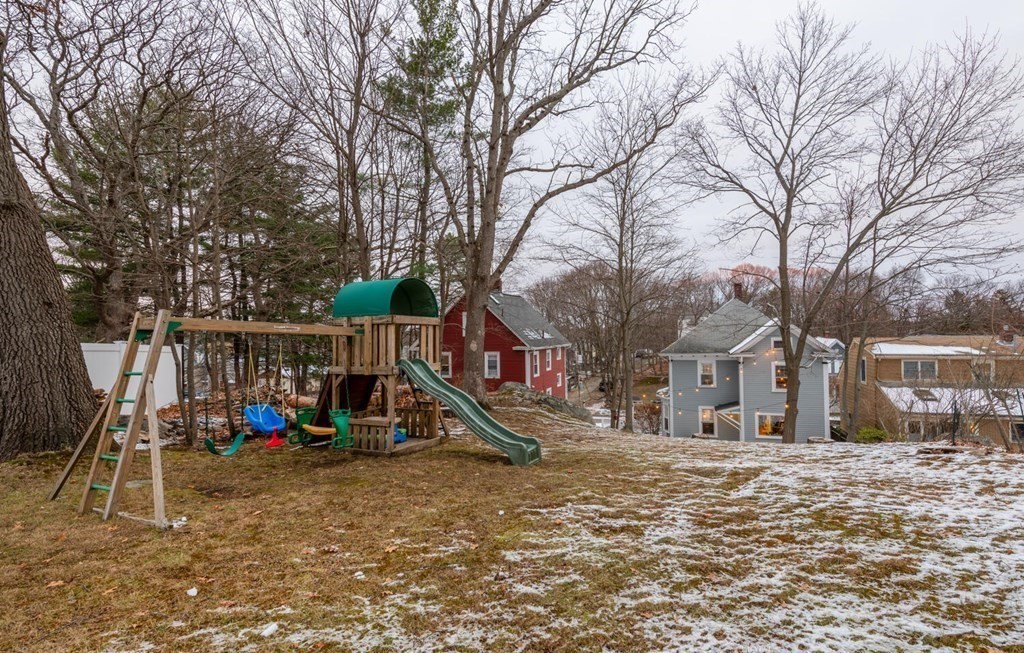 32 Charles Street Wakefield, MA 01880 - Photo 23 of 26