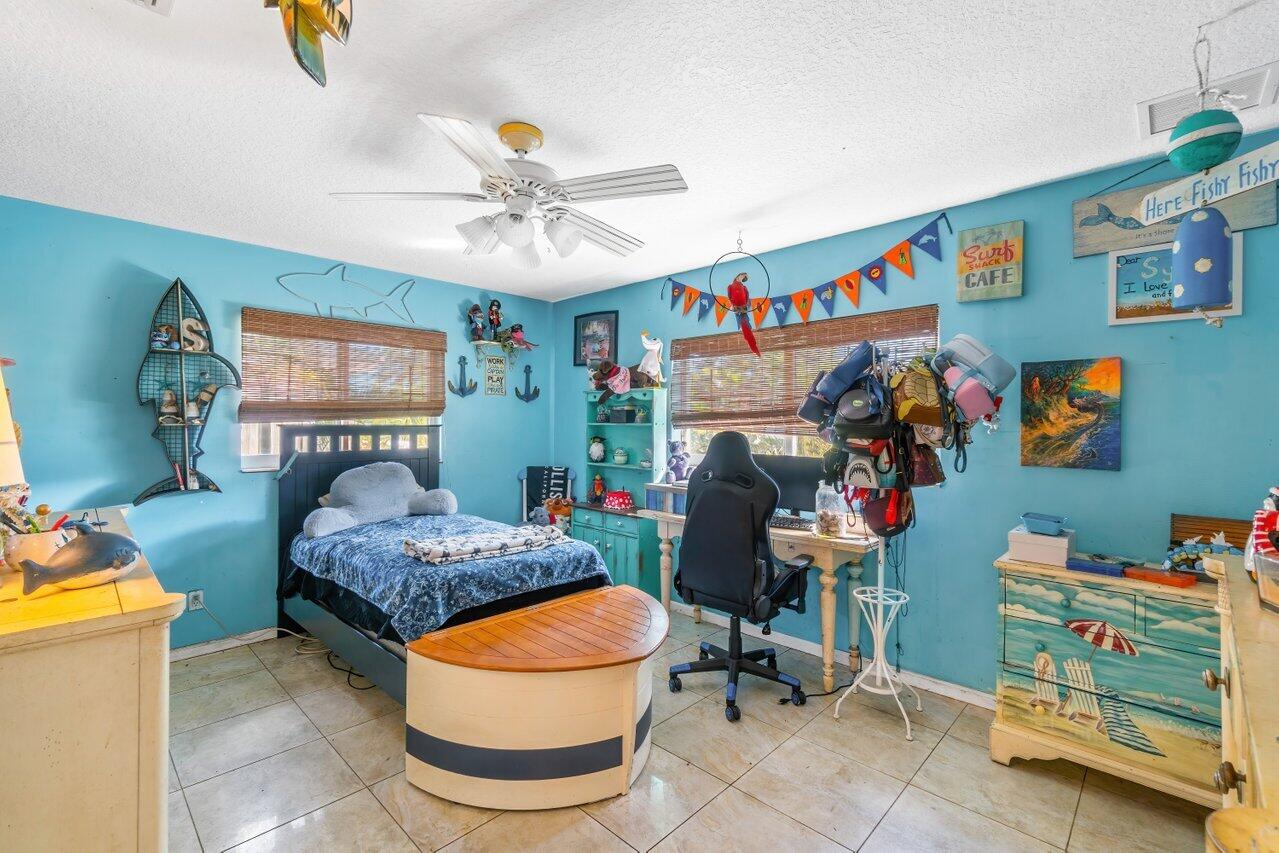 1141 Southwest 13th Place Boca Raton, FL 33486 - Photo 15 of 27 017-1141Southwest13thPlace-BocaRaton-FL-