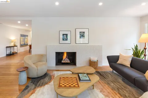 $1,695,000 | 106 Rheem Boulevard, Orinda, CA 94563