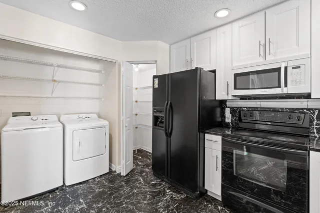 $1,800 | 9960 Moorings Drive, Jacksonville, FL 32257