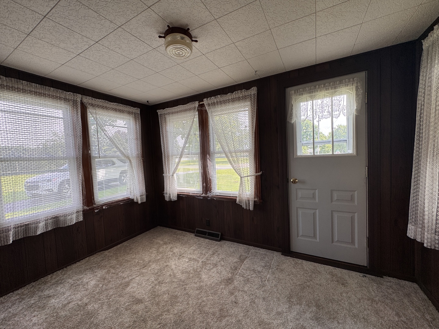 13311 Base Line Road Genoa, IL 60135 - Photo 11 of 19