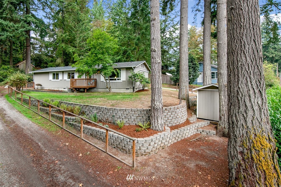 2733 Rocky Point Road Northwest Bremerton, WA 98312 - Photo 1 of 25 Gallery Image 1