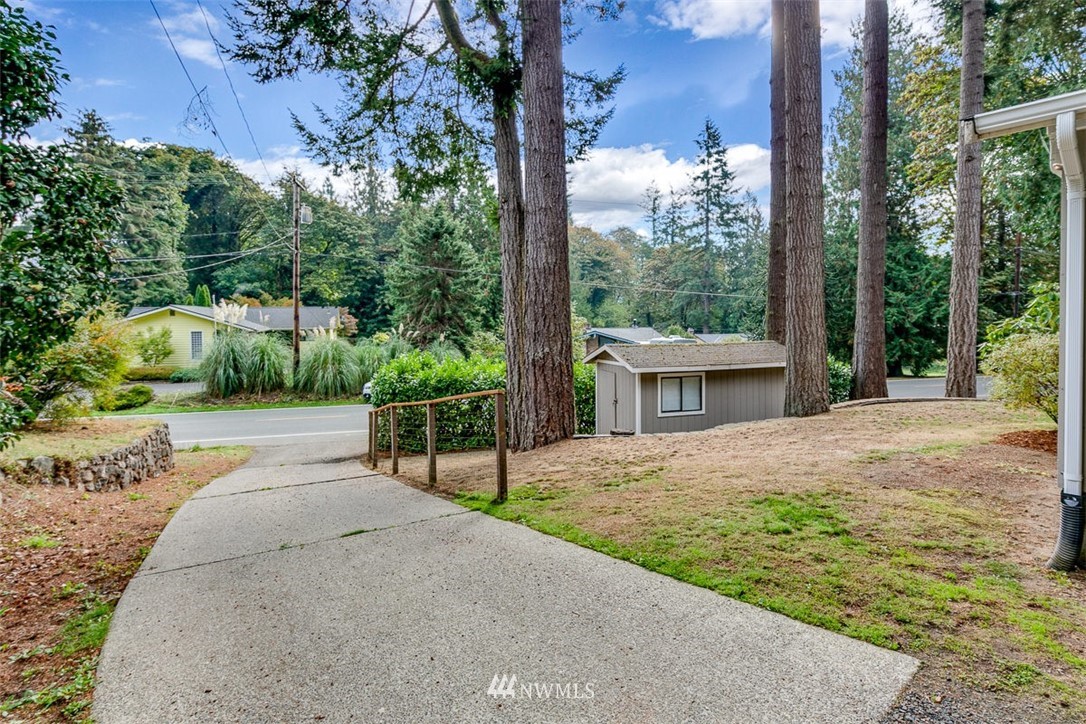 2733 Rocky Point Road Northwest Bremerton, WA 98312 - Photo 23 of 25 Gallery Image 23