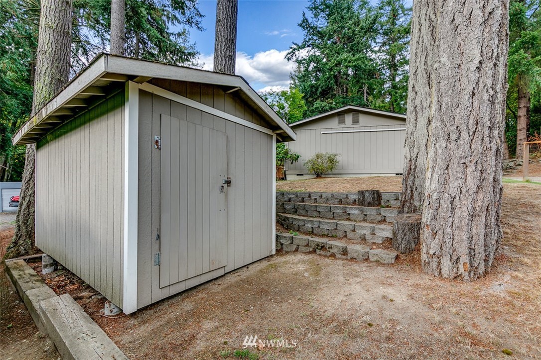 2733 Rocky Point Road Northwest Bremerton, WA 98312 - Photo 24 of 25 Gallery Image 24
