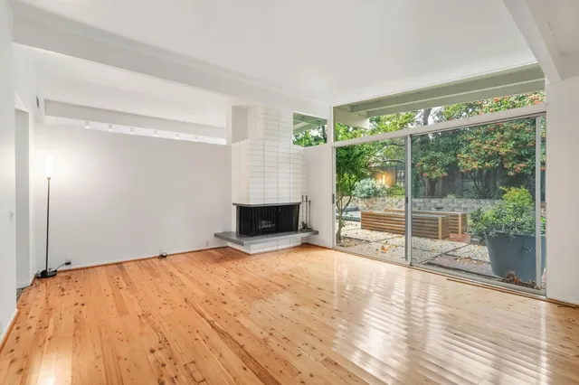 $569,000 | 5229 Overbrook Way, Sacramento, CA 95841