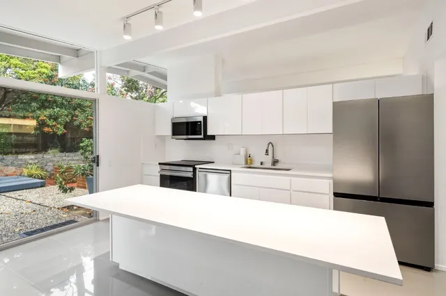 $569,000 | 5229 Overbrook Way, Sacramento, CA 95841