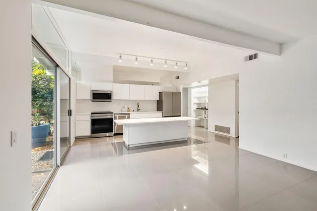 $569,000 | 5229 Overbrook Way, Sacramento, CA 95841