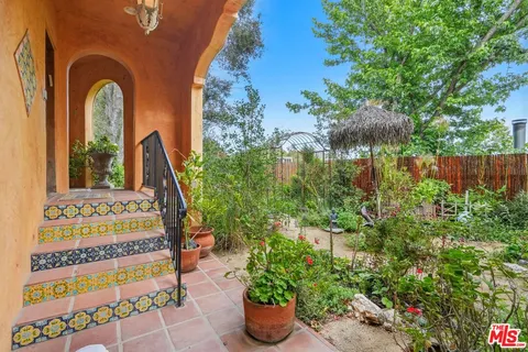 $1,999,000 | 754 Basin Drive, Topanga, CA 90290