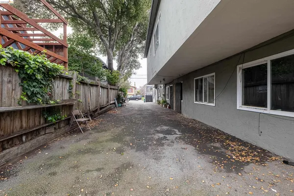 $1,225,000 | 1535 Julia Street, Berkeley, CA 94703