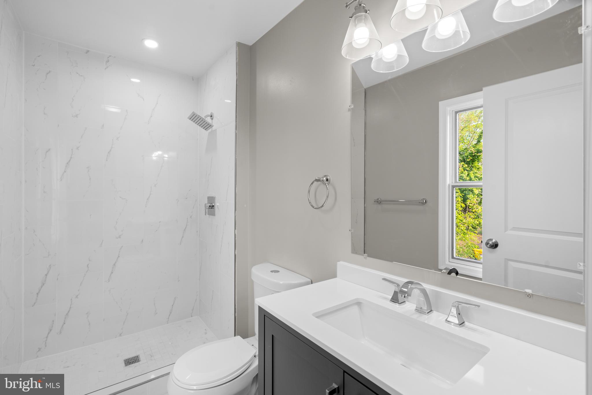 7946 Max Blobs Park Road Hanover, MD 21076 - Photo 24 of 47 Owner Suite's Full Bath