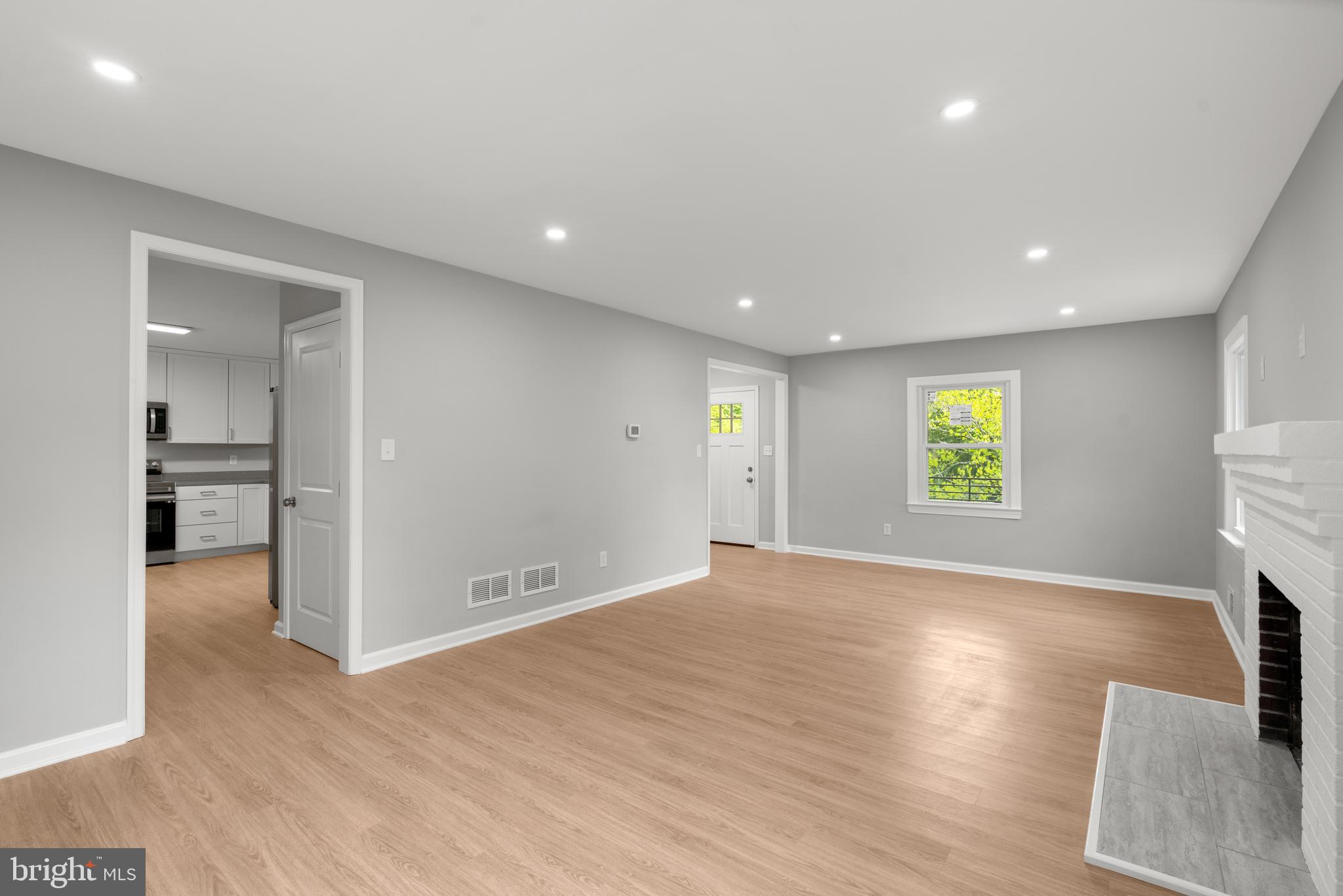 7946 Max Blobs Park Road Hanover, MD 21076 - Photo 8 of 47