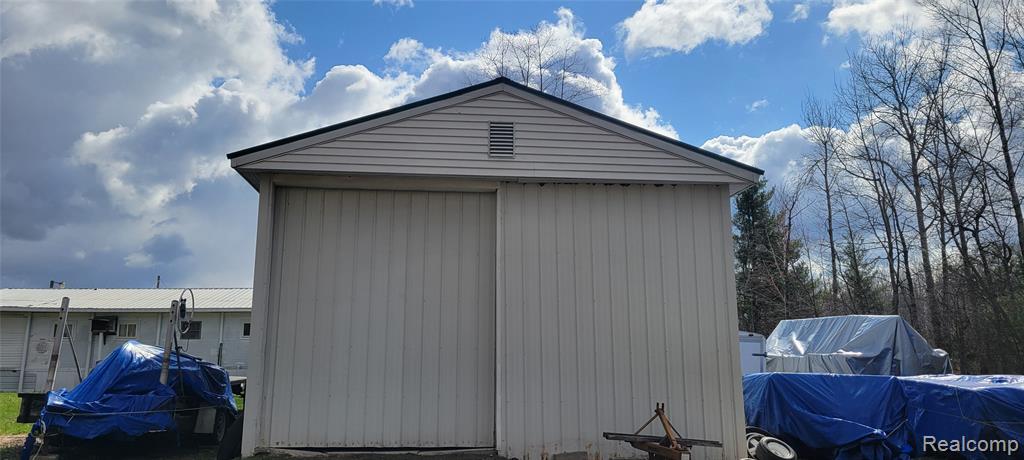 2889 Mill Station Road Hale, MI 48739 - Photo 6 of 33