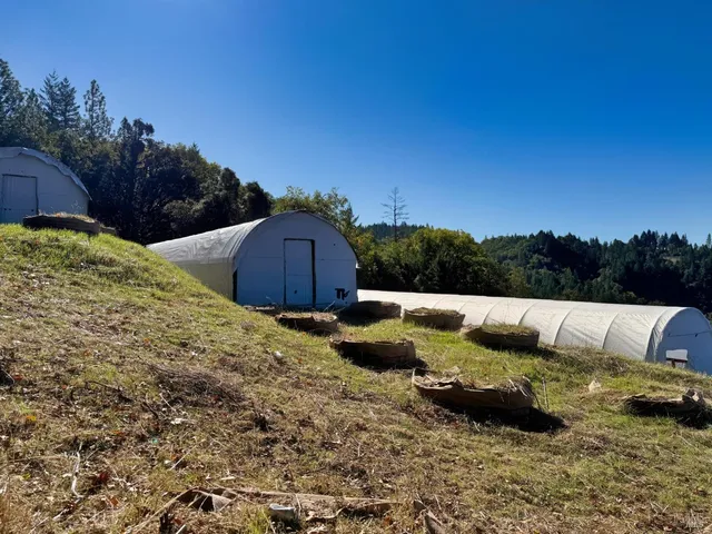 $250,000 | 18225 Scenic Drive, Redwood Valley, CA 95470