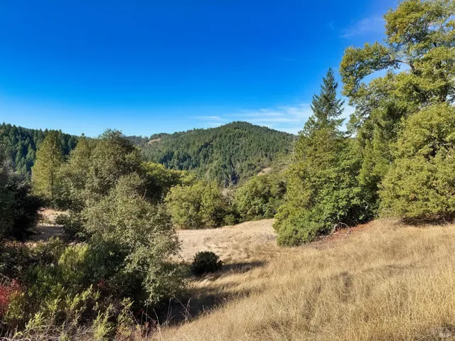 $250,000 | 18225 Scenic Drive, Redwood Valley, CA 95470