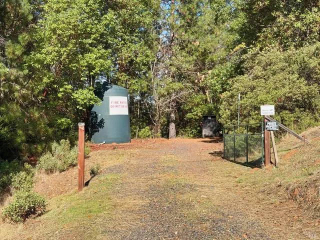 $250,000 | 18225 Scenic Drive, Redwood Valley, CA 95470