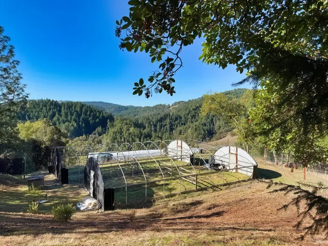 $250,000 | 18225 Scenic Drive, Redwood Valley, CA 95470