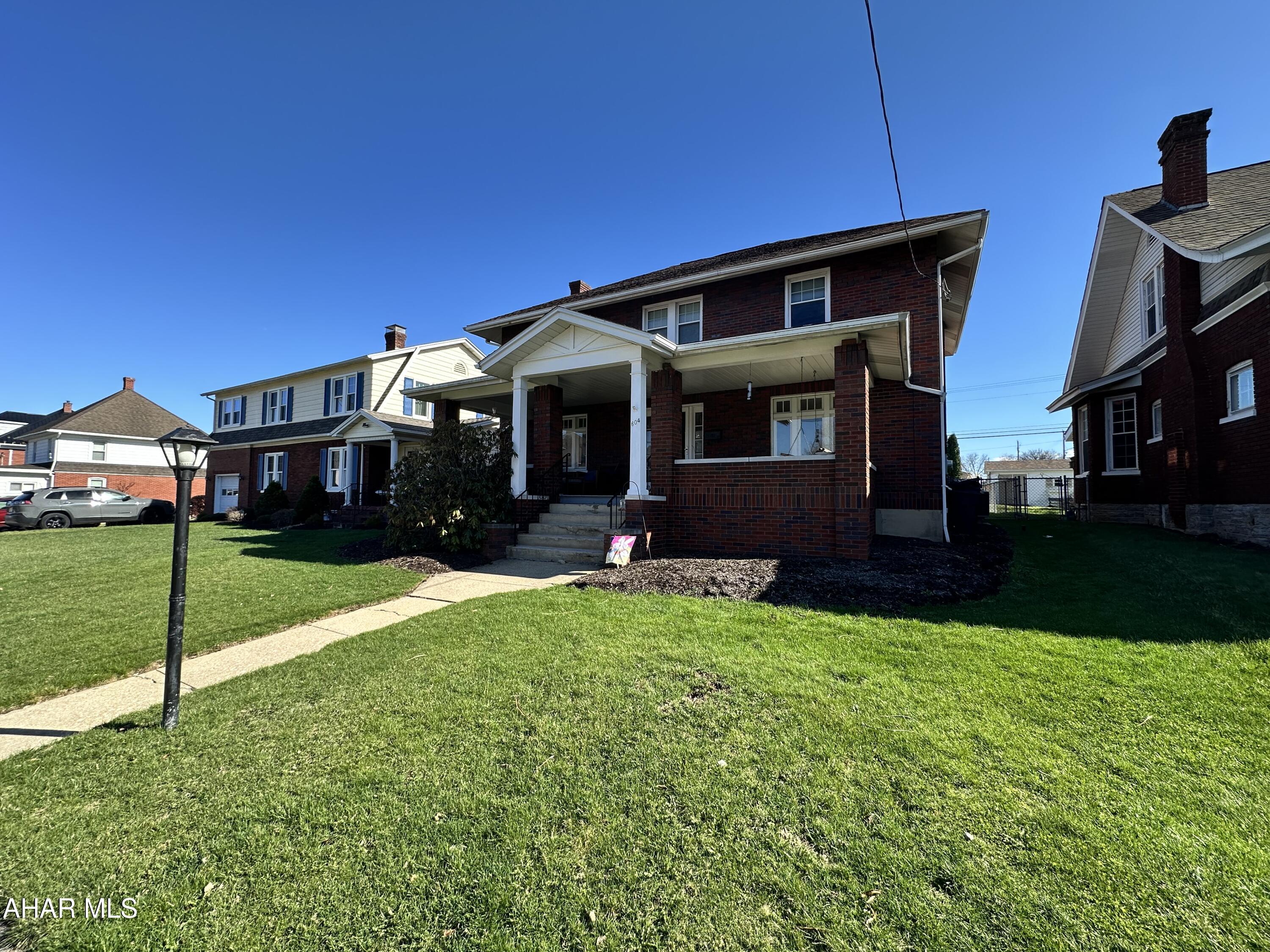 604 Walnut Street Roaring Spring, PA 16673 - Photo 4 of 32