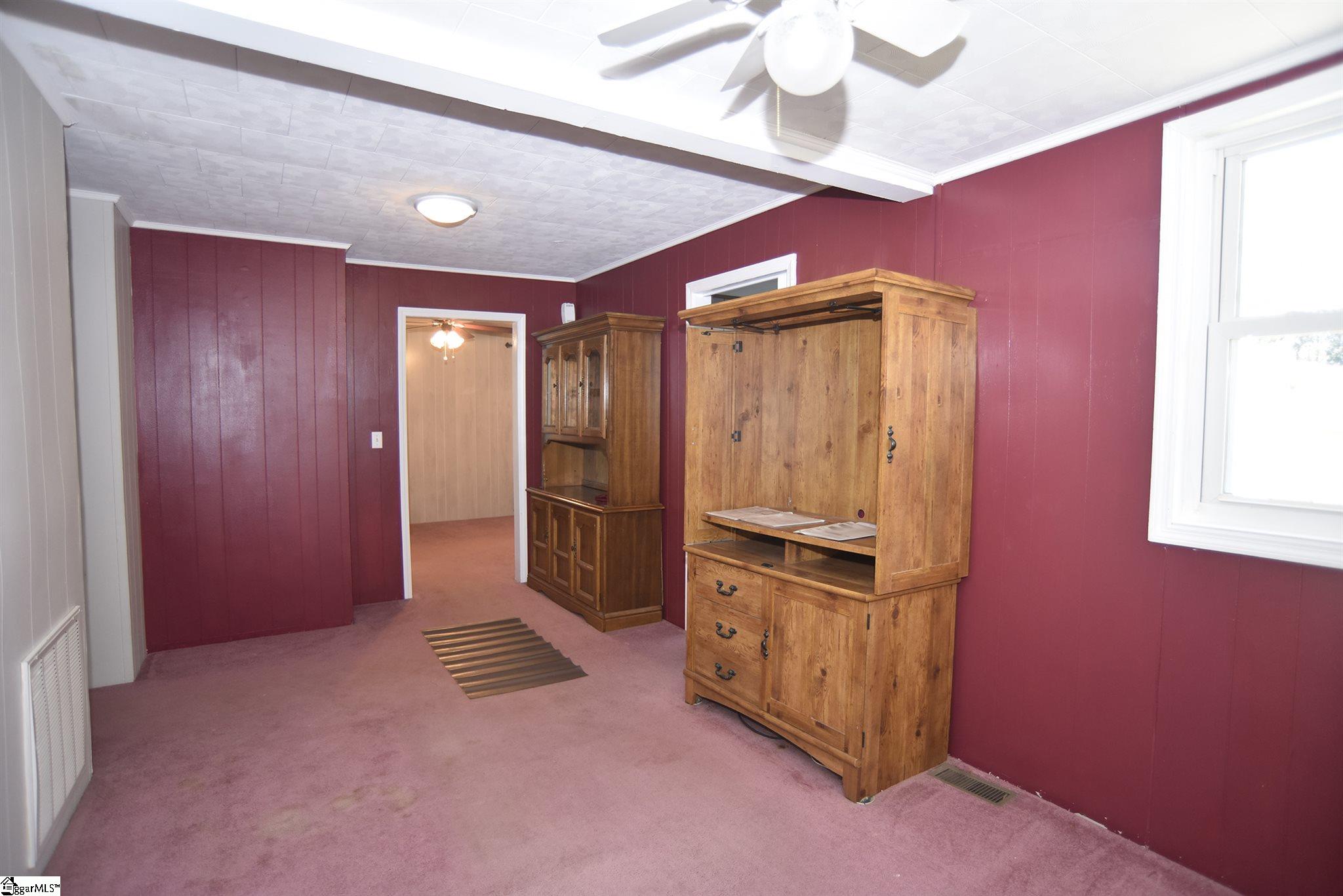 312 New Woodruff Road Greer, SC 29651 - Photo 7 of 15 Gallery Image 7